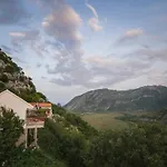 Appartement Village House Ravno