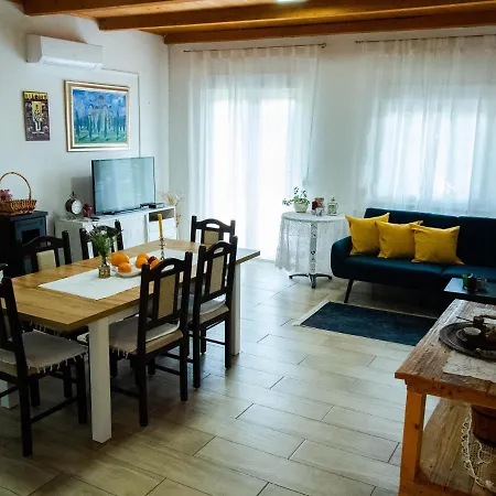 Apartment Village House Apartment *