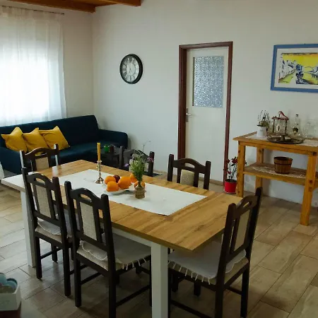 Apartment Village House * Ravno