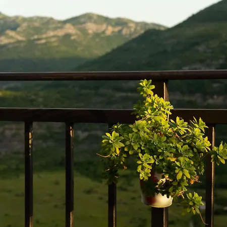 Appartamento Apartment Village House Ravno