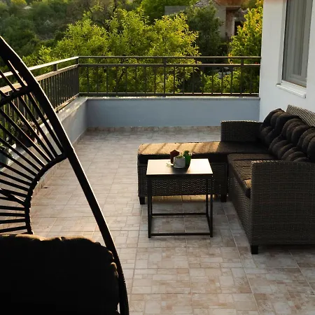Apartment Village House Apartment Ravno